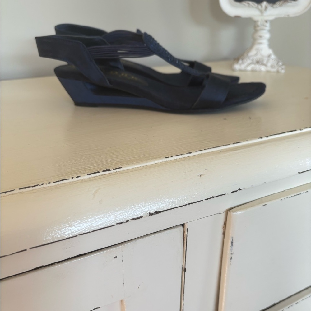 New York Transit Elegant Navy Wedge Sandals